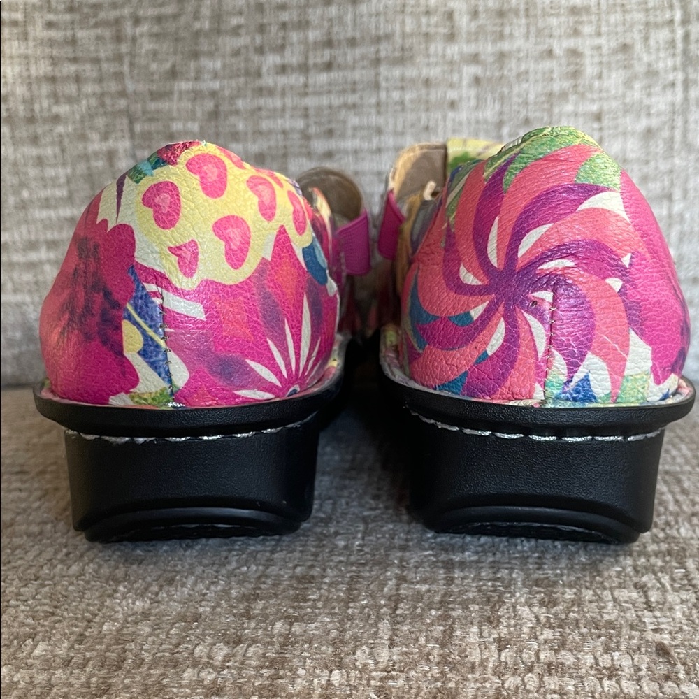 Alegria Leather Artsy Rainbow Multicolor Floral Heart Ergonomic Sandals, EU 38 - Picture 9 of 14